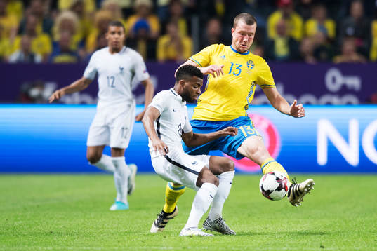 Frankrikes Kylian Mbappe, Thomas Lemar och Sveriges Jakob