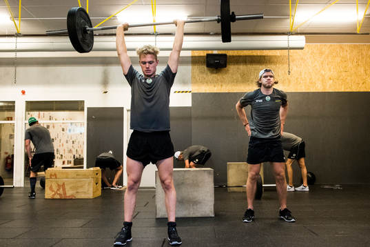Lucas Elvenes och Timothy Liljegren