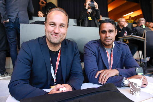 Chris Härenstam och Daniel Nannskog, SVT, innan