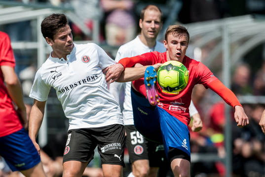 Bläddra bland fler bilder av  Fotboll, Division 2, Hittarp - Höganäs
