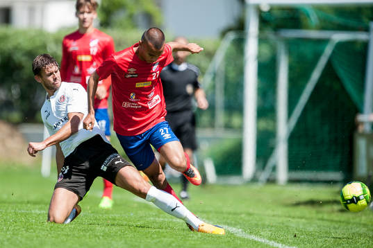 Hittarps Mattias Hallberg glidtackning Höganäs Sumar