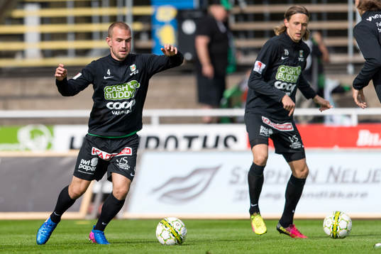 Varbergs Sebastian Starke Hedlund före fotbollsmatchen i