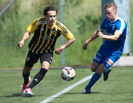 IFK Hässleholms  Karim Al-Asi i matchen i division 2