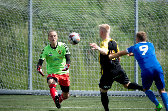 IFK Hässleholms målvakt Carl Lundahl Persson i matchen i