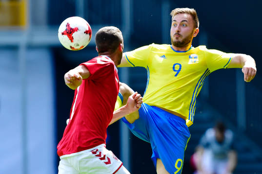 Danmarks Frederik Holst och Sveriges Muamer Tankovic
