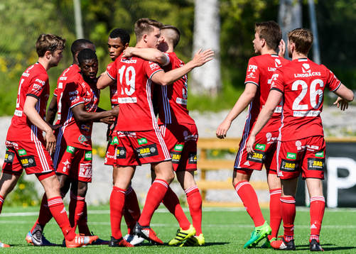 Piteås Joel Edström jublar