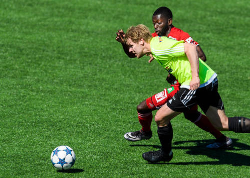 Bläddra bland fler bilder av Fotboll, Division 2 Norrland, Piteå - Valbo