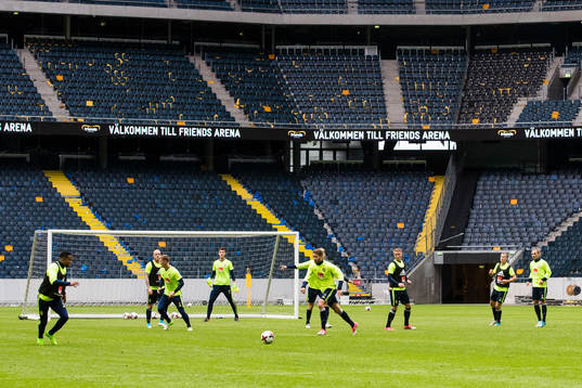 De spelare som inte startade senaste matchen spelar tvåmål