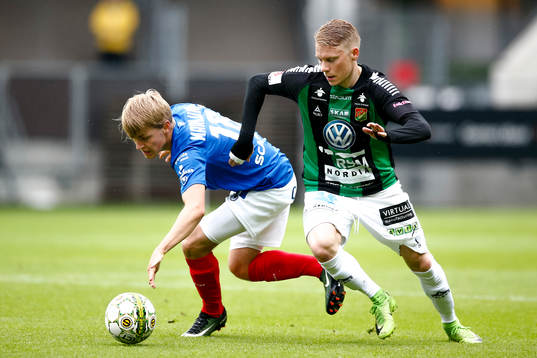 Åtvidabergs Simon Marklund och GAIS Johan Svahn