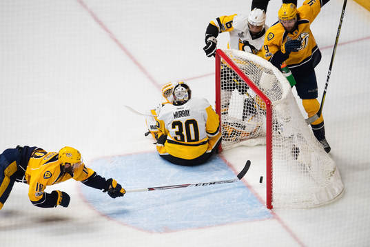 Nashvilles Colton Sissons gör ett mål i andra perioden
