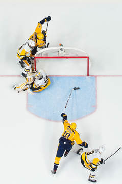 Nashvilles Colton Sissons gör ett mål i andra perioden