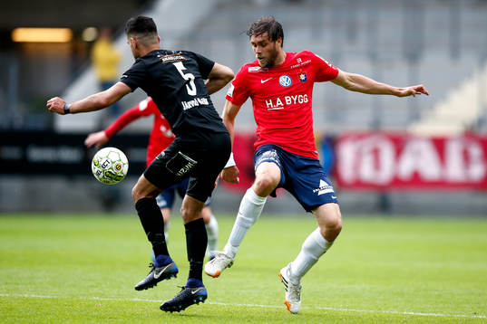 Dalkurds Rewan Amin och Örgrytes Johan Elmander