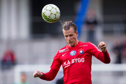 Örgrytes Sebastian Carlsén nickar