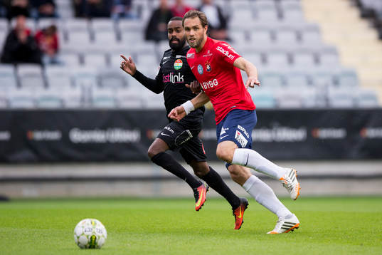 Örgrytes Johan Elmander och Dalkurds Ammar Ahmed