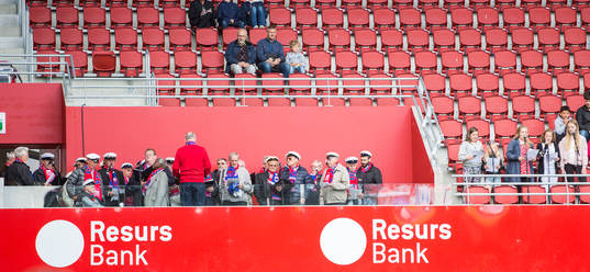 Mans- och flickkör sjunger jubileumslåt till Helsingborgs