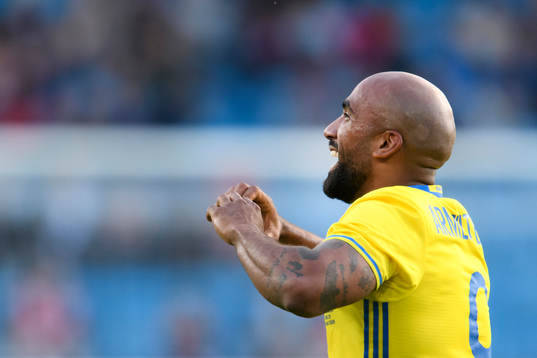 Sveriges Samuel Armenteros jublar