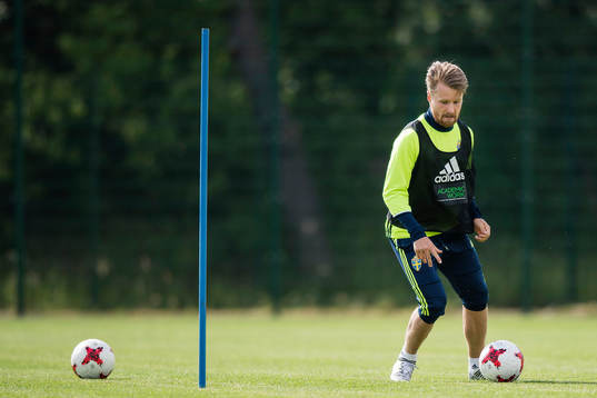 Jacob Une Larsson