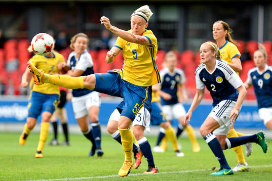 Sveriges Nilla Fischer och Skottlands Vaila Barsley