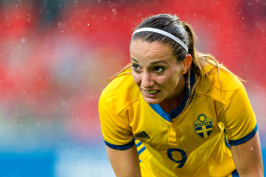 Sveriges Kosovare Asllani