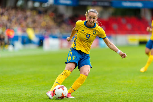 Sveriges Kosovare Asllani