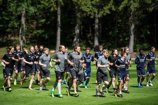 Lagen värmer upp