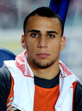Anis Ben Hatira, Tunisien