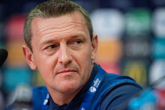 Englands förbundskapten Adrian Boothroyd