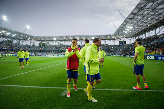 Sveriges Adam Lundqvist och Simon Tibbling värmer upp