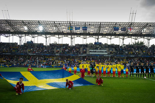 Sveriges spelare står uppställda