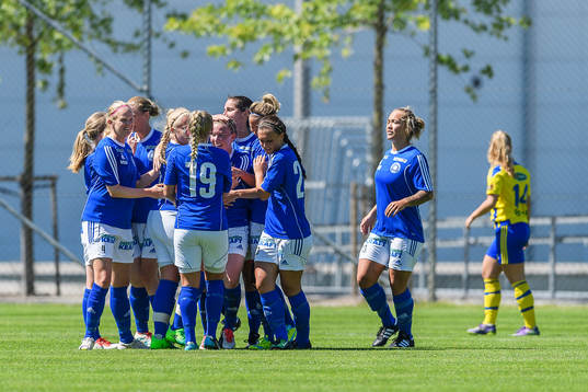 Stattenas spelare jublar