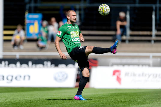 Varbergs Sebastian Starke Hedlund före fotbollsmatchen i