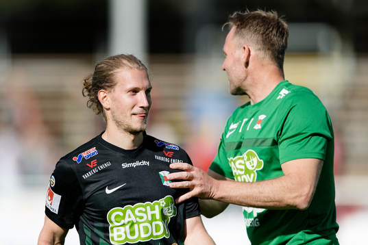 Varbergs Oliver Silverholt jublar