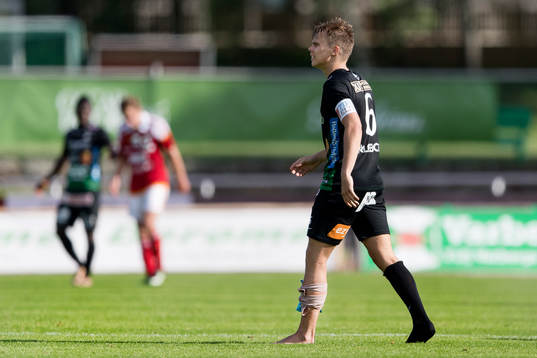 Varbergs Elias Andersson med lindat ben