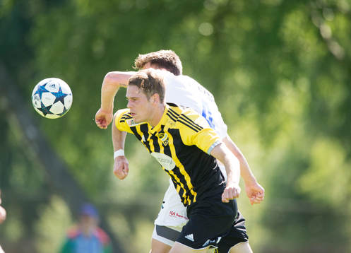 IFK Hässleholms  Filip Ranmo i matchen i division 2 mellan