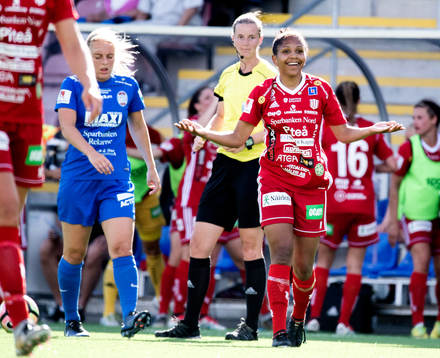 Piteås Madelen Janogy och Eskilstunas Petra Johansson