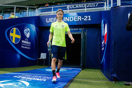 Bläddra bland fler bilder av Fotboll, U21-EM, dag 3, träning och presskonferens