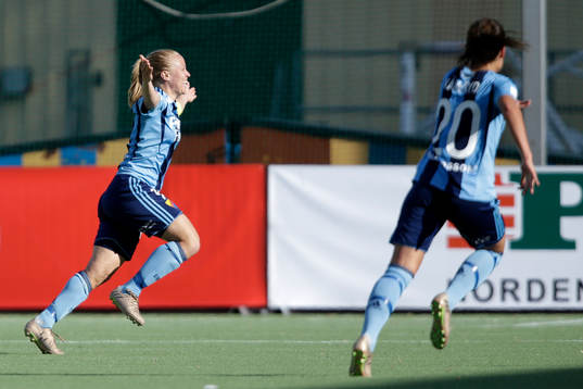 Bläddra bland fler bilder av Fotboll, Damallsvenskan, Hammarby - Djurgården