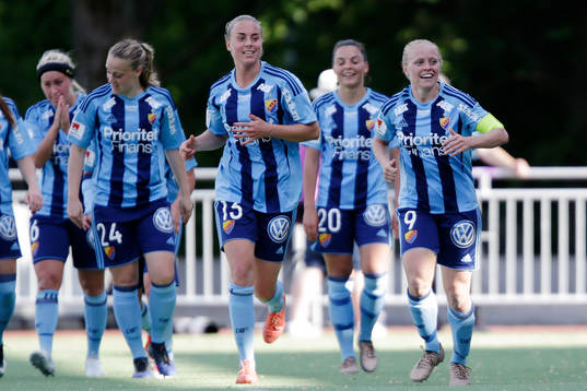 Djurgårdens Freja Hellenberg, Petronella Ekroth och Mia