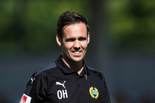 Hammarbys fystränare Olle Härdne innan fotbollsmatchen i
