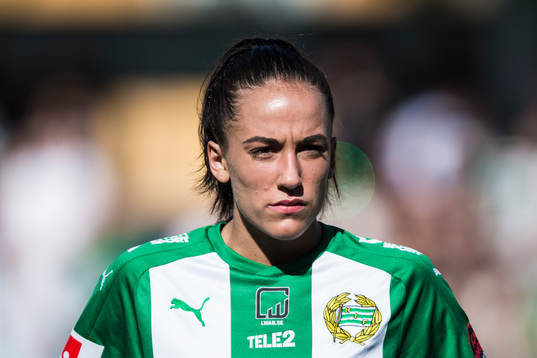 Hammarbys Anna Oskarsson innan fotbollsmatchen i