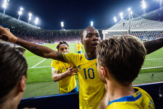 Sveriges Carlos Strandberg jublar