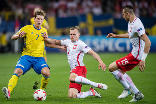 Sveriges Alexander Fransson mot Linus Wahlqvist och Franz