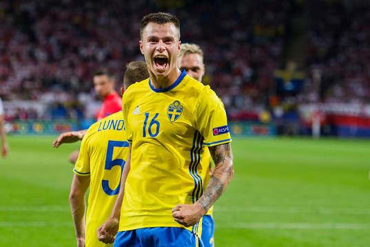 Sveriges Melker Hallberg jublar