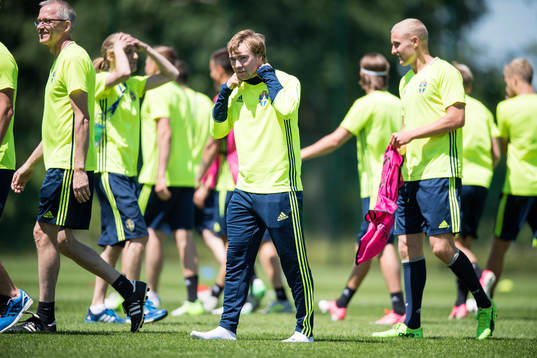 Simon Tibbling