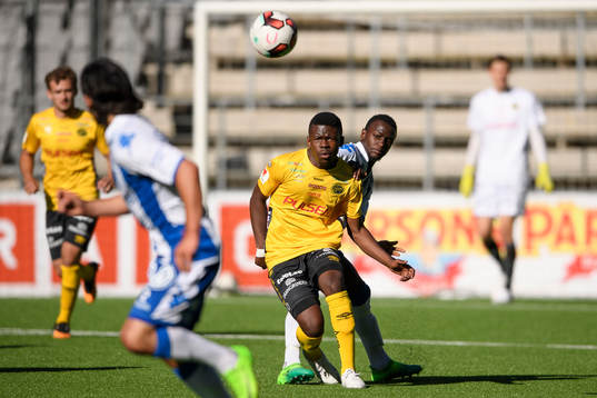 Elfsborgs Chris Makindu och IFK Göteborg Fonti Kanu
