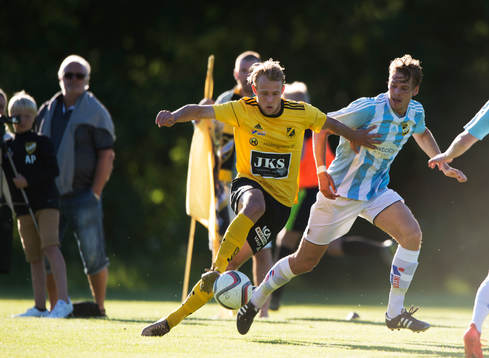 IFK Hässleholms  Filip Ranmo i matchen i division 2 mellan