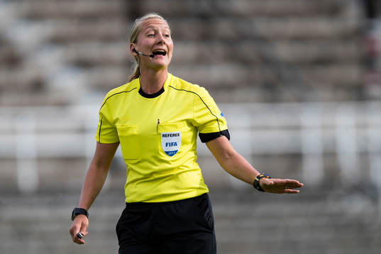 Domare Tess Olofsson