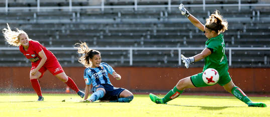 Djurgårdens Johanna Rytting Kaneryd gör 2-0 bakom