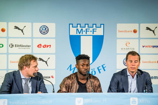 Malmö FFs presschef Peter Åhlander och sportchef Daniel