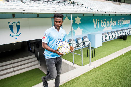 Malmö FF presenterar Kingsley Sarfo som ny spelare i